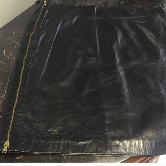 FENDI Mini Leather Skirt (Authentic) - Picture 3 of 11